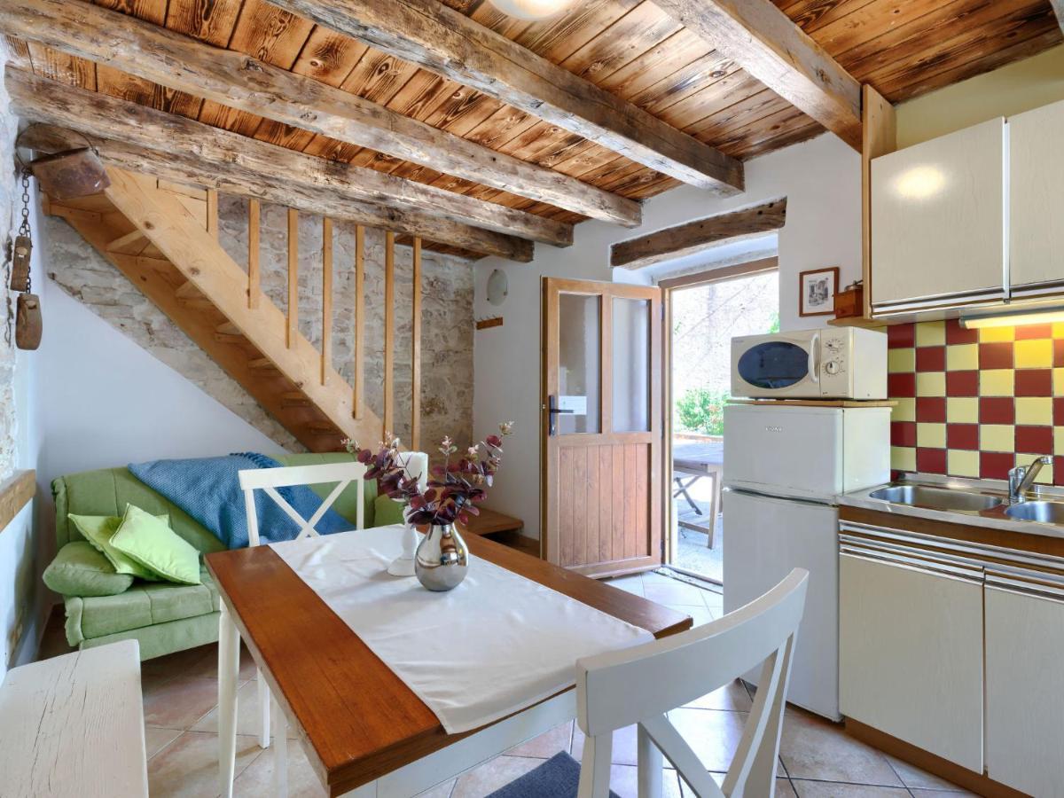 Holiday Home Pinia I - Kst126 By Interhome Kaštelir Екстериор снимка